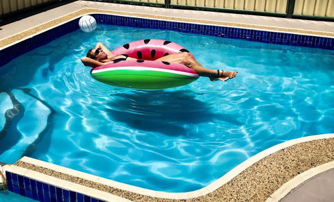 ZED MOTELS Tropical Gateway - Kalgoorlie Accommodation 1