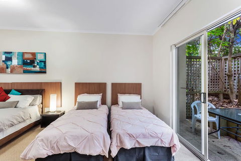 Zenith Studio, Unit 3/10 Messines Street - Kalgoorlie Accommodation 2
