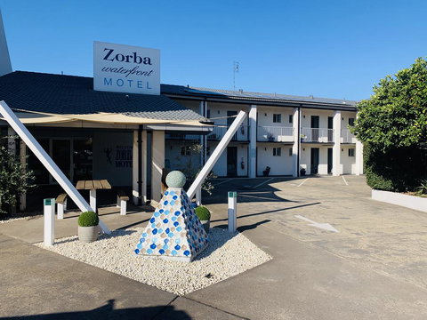 Zorba Waterfront Motel - Kalgoorlie Accommodation 0
