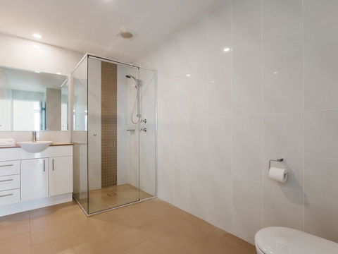 Maison De La Mer 30 Mulubinda Parade - Luxurious, Linen, Aircon And Panoramic Views - Kalgoorlie Accommodation 2