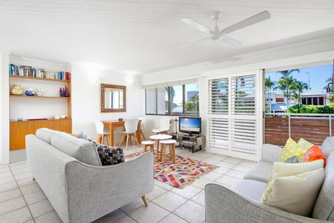 Affordable Chic Noosa Getaway - Kalgoorlie Accommodation 0