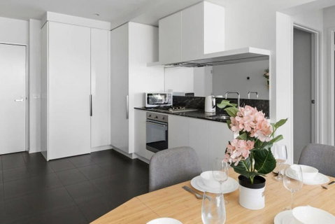 A 2BR Apt Near Shrine Of Remembrance FREE Parking - Kalgoorlie Accommodation 4
