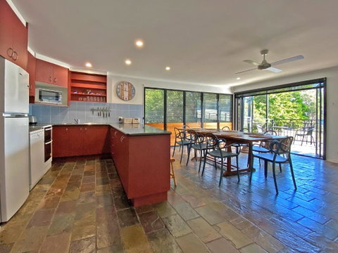 A BEACH AFFAIR - Kalgoorlie Accommodation 3