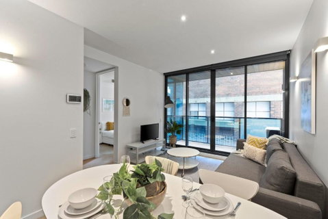 A Chic & Comfy 2BR Apt Near Federation Square - Kalgoorlie Accommodation 4