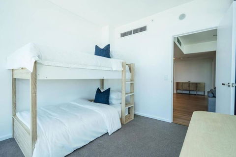 A Cut Above The West 3BR Staycation Pool Gym - Kalgoorlie Accommodation 2