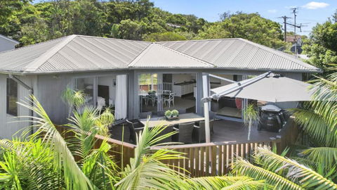 A Grand Beach Retreat - Kalgoorlie Accommodation 0