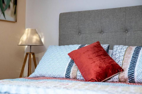 A Little Getaway - 17 Lawson St SWR - Kalgoorlie Accommodation 3
