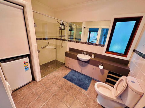 A Lovely Pool House In Forest - Kalgoorlie Accommodation 1