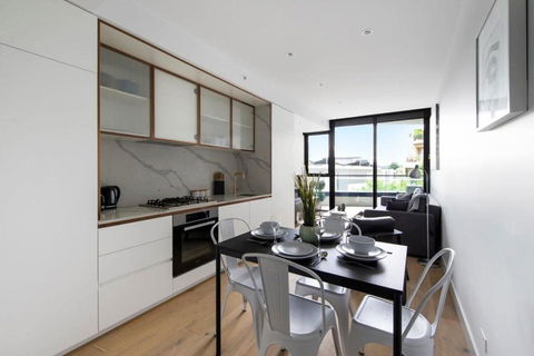 A Lux & Cozy 2BR Apt In The Heart Of Chapel Street - Kalgoorlie Accommodation 4