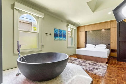 A Luxury Space With Playstation In Darling Harbour - Kalgoorlie Accommodation 0