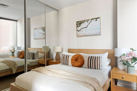 A Stylish & Central 2BR Apt Near Flinders Station - Kalgoorlie Accommodation 0