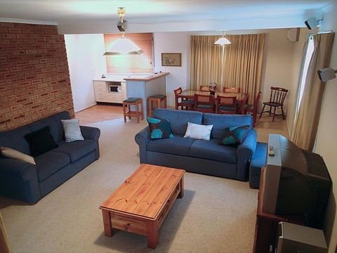 Aalen Endangered Species - Kalgoorlie Accommodation 1