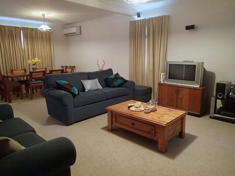 Aalen Endangered Species - Kalgoorlie Accommodation 0