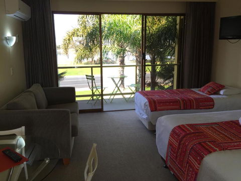 Abel Tasman Waterfront Motel - Kalgoorlie Accommodation 4