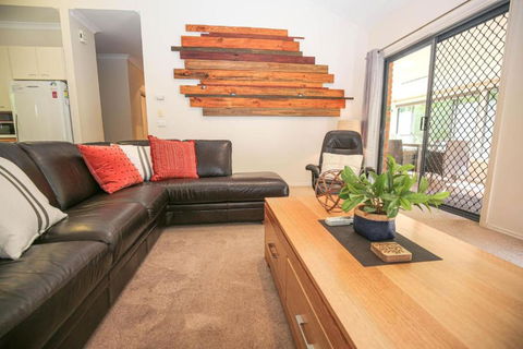 Abenaki - Kalgoorlie Accommodation 0