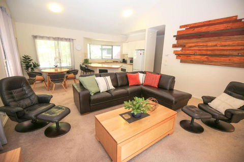 Abenaki - Kalgoorlie Accommodation 1