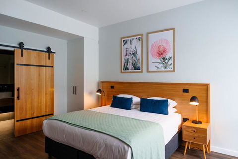 Aberdeen Lane - Kalgoorlie Accommodation 0