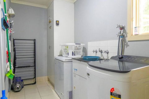 About That Time - Kalgoorlie Accommodation 3
