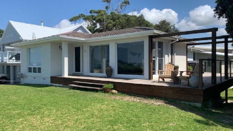Absolute Beach Front - Kalgoorlie Accommodation 0