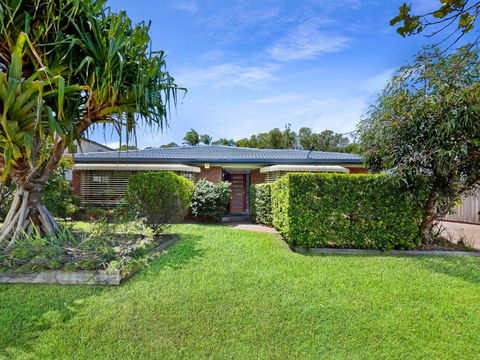 Absolute Beach Front Home -Dogs, Surf, Relax, Bush - Kalgoorlie Accommodation 4