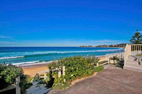 Absolute Beachfront Surf Unit In Terrigal/Wambi - Kalgoorlie Accommodation 4