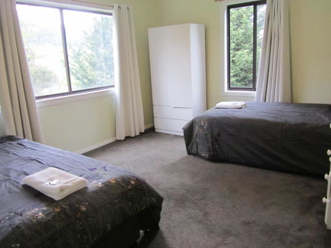 Acacia Cottage - Kalgoorlie Accommodation 2