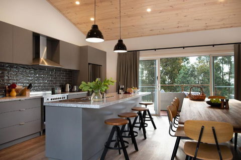Acacia House - Kalgoorlie Accommodation 2