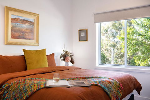 Acacia House - Kalgoorlie Accommodation 3