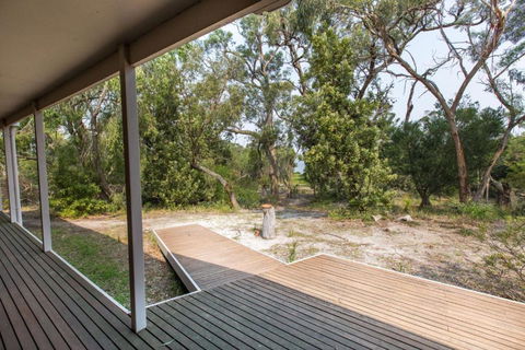 Acacia Lakehouse - Kalgoorlie Accommodation 3