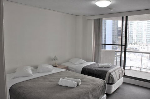 Accommodation Sydney - Kent Street Sydney CBD Top Floor 2 Bedroom Apartment With Balcony - Kalgoorlie Accommodation 1