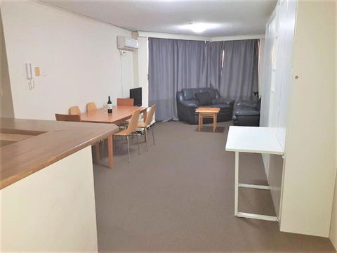 Accommodation Sydney - Kent Street Sydney CBD Top Floor 2 Bedroom Apartment With Balcony - Kalgoorlie Accommodation 4