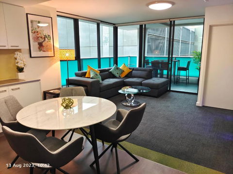 Adelaide City Loft - Kalgoorlie Accommodation 2