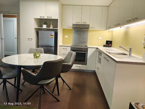 Adelaide City Loft - Kalgoorlie Accommodation 3