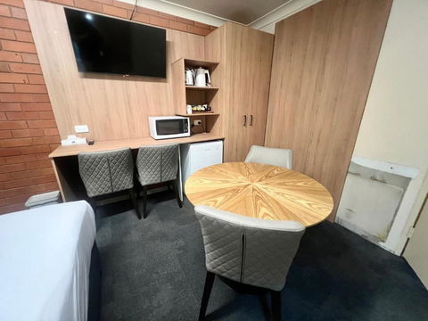 Adrian Motel - Kalgoorlie Accommodation 3