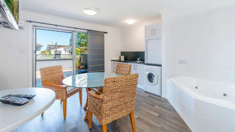 Adrift Apartments - Kalgoorlie Accommodation 3