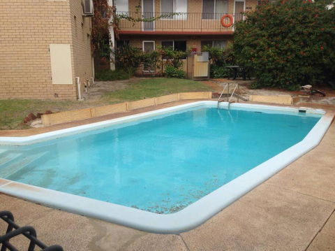 Affordable Inglewood Apartment+Pool - Kalgoorlie Accommodation 2