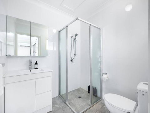 Affordable Studio Steps From UQ Shops And Transit - Kalgoorlie Accommodation 4