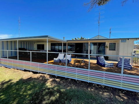 Ahoy Point Turton - Kalgoorlie Accommodation 0