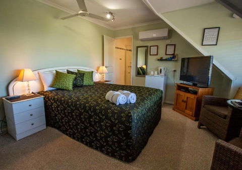 Ainslie Manor Bed And Breakfast - Kalgoorlie Accommodation 3