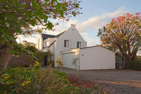 Aarn House B&B Airport Accommodation - Kalgoorlie Accommodation 3