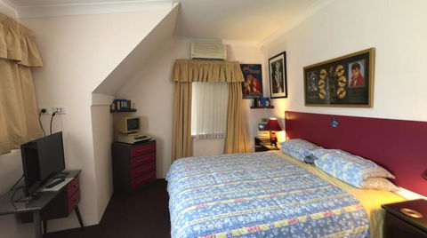 Aarn House B&B Airport Accommodation - Kalgoorlie Accommodation 1