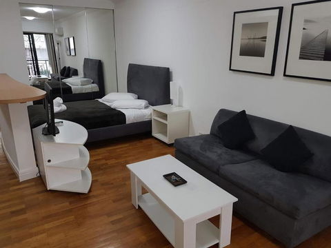 Accommodation Sydney Potts Point Pet Friendly Studio Apartment With Balcony - Kalgoorlie Accommodation 2