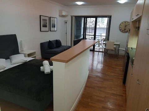 Accommodation Sydney Potts Point Pet Friendly Studio Apartment With Balcony - Kalgoorlie Accommodation 0