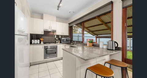 A Room In Mill Park - Kalgoorlie Accommodation 1
