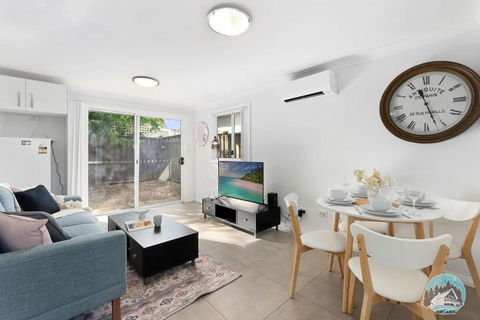 Aircabin - Colyton - Modern - 2-Bed Granny Flat - Kalgoorlie Accommodation 0
