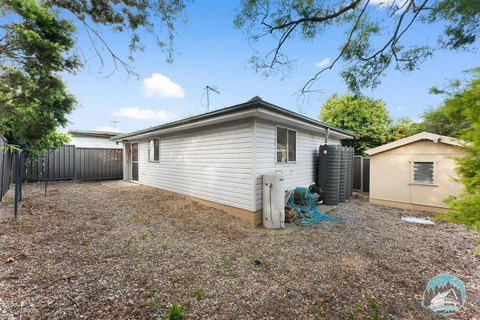 Aircabin - Colyton - Modern - 2-Bed Granny Flat - Kalgoorlie Accommodation 3