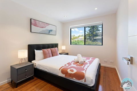 Aircabin - Eastwood - Luxury - 4 Bedrooms House - Kalgoorlie Accommodation 4