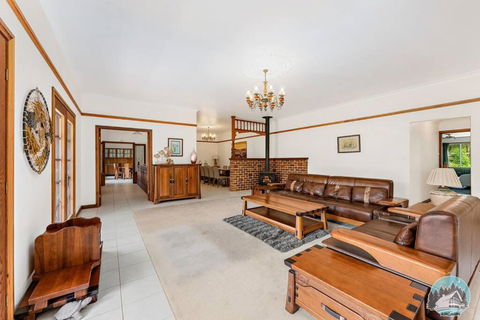 Aircabin - KANGY ANGY - Rural Retreat 4 Bedrooms - Kalgoorlie Accommodation 1