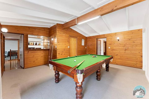 Aircabin - KANGY ANGY - Rural Retreat 4 Bedrooms - Kalgoorlie Accommodation 3