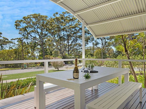 Akarana Beach House By Jervis Bay Rentals - Kalgoorlie Accommodation 1